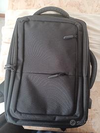 zaino di viaggio o di lavoro 