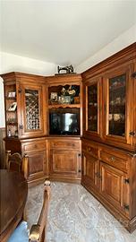 Mobile in castagno da cucina o salotto