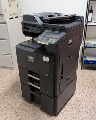 Stampante a colori multifunzione UTAX