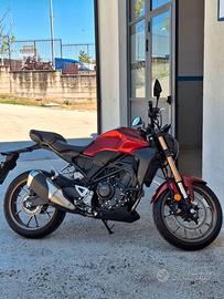 Honda cb300r