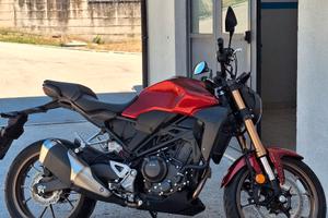 Honda cb300r