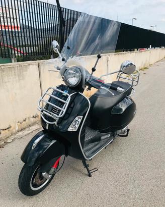 Vespa Gts 300 super