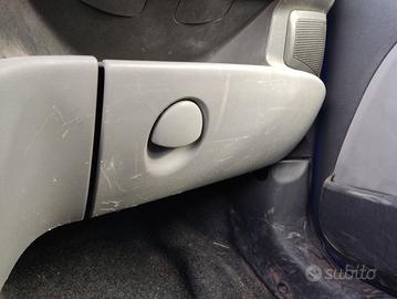 Cassetto portaoggetti FIAT DOBLO del 2006