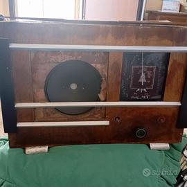 Radio vecchia L.M.T.