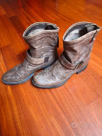 Stivaletti Nero Giardini in pelle