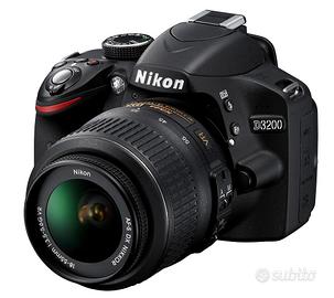 Macchina fotografica Nikon D32””