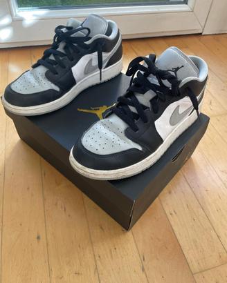 Nike Air Jordan 1 basse misura 40