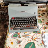macchina da scrivere olivetti diaspron 82 