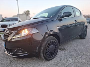 LANCIA Ypsilon 1.0 FireFly 5p.S&S Hybrid Silver