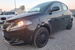 LANCIA Ypsilon 1.0 FireFly 5p.S&S Hybrid Silver