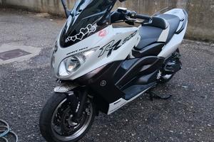 Yamaha Tmax 