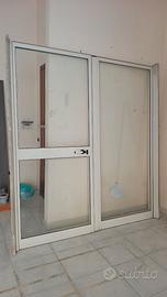 Porta vetrata in alluminio completa di telaio
