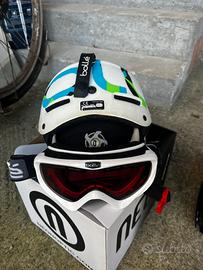 attrezzatura da sci usata