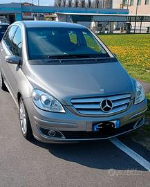 Mercedes classe b 150 benzina automatica