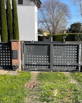 Cancello ante battenti automatico