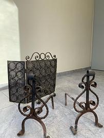 Parascintille ed alari per camino ferro battuto