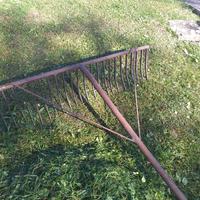 Rastrello erpice strascico vintage.