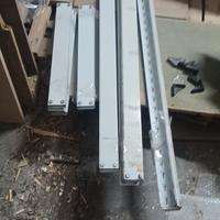 montanti per scaffali