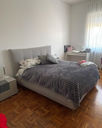 Letto matrimoniale imbottito. COME NUOVO!!!