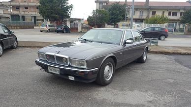 JAGUAR XJ 40 DAIMLER