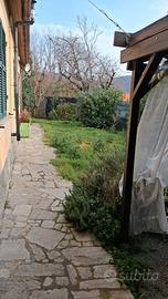 Villetta zona Teglia mq 70 + giardino posto auto