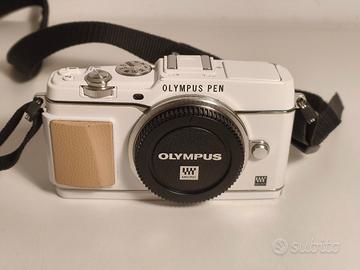 Mirrorless Olympus Pen E E-P5