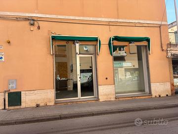 Locale commerciale via dei mille