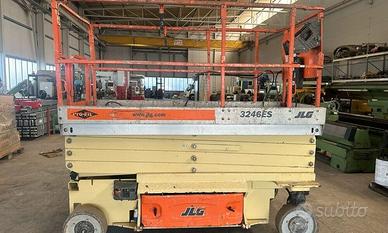 Piattaforma verticale a forbice JLG