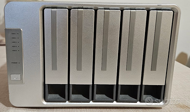 DAS TerraMaster D5-300C + 4 HDD 12TB (48TB)