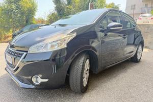 Peugeot 208 1.4 HDi 68 CV 5 porte Active