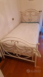 Letto  in ferro bianco