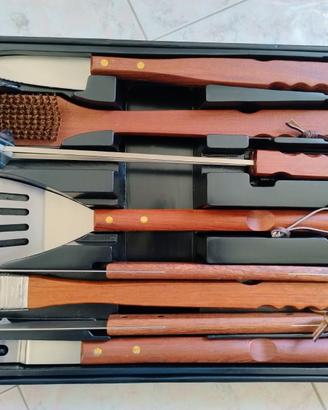 Set di utensili da barbecue in acciaio inox