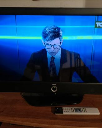 Televisore loewe xelos 32 pollici
