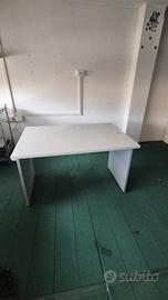 Scrivania 