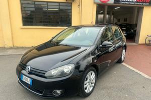 Volkswagen Golf Anno 2010 1.6 Benz/GPL