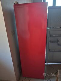 Frigorifero rosso