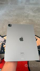 iPad Pro (12,9”, 6ª generazione m2) 128gb