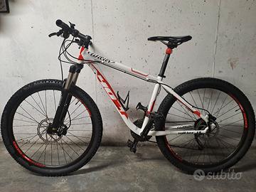 Bicicletta Mtb Wilier Triestina 407 XB.