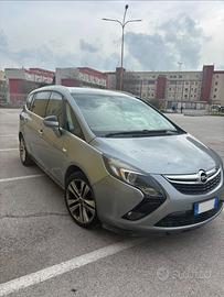 Opel Zafira Tourer 2012