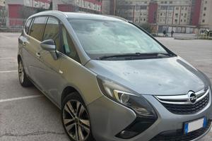 Opel Zafira Tourer 2012