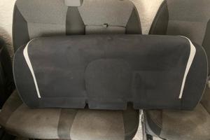 Sedili Lancia Ypsilon 2022 colori jeans