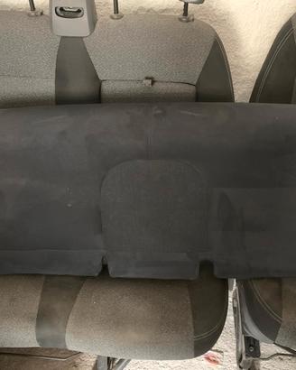 Sedili Lancia Ypsilon 2022 colori jeans