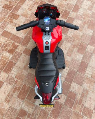 Moto elettrica bimbo