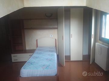 camera e armadio letto singolo 