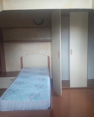 camera e armadio letto singolo 