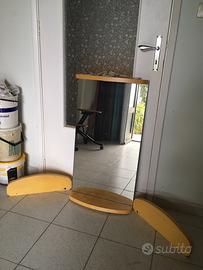 Specchio, mensole e mobili bagno