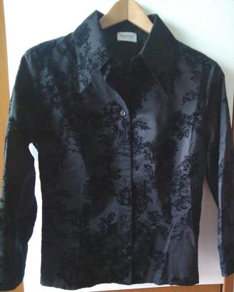 Camicia nera disegno floreale a rilievo