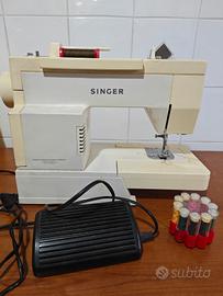 Macchina da cucire SINGER Vintage 