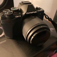 OLYMPUS E-M10 Mark III