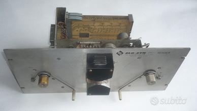 Lettore di nastro carta perforato , pezzo da museo